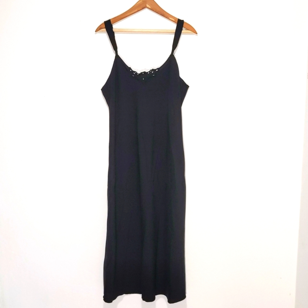 Vintage Vanity Fair Full Slip Dress Black sz 36